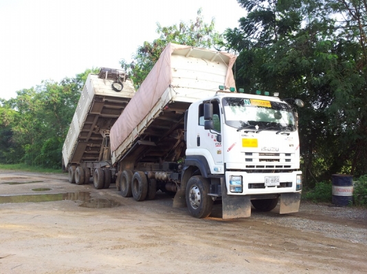 ขาย isuzu deca360 ดั๊มพ่วง3เพลา สามมิตร