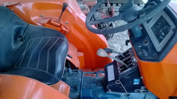 รถไถ KUBOTA L2202