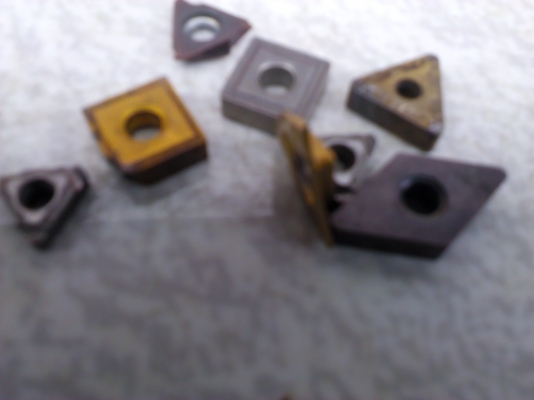 เม็ดมีด Insert แบบต่างๆมือสองสภาพดีพร้อมใช้งานได้ดี เม็ดมีด Insert แบบต่างๆมือสองสภาพดีพร้อมใช้งานได้ดี