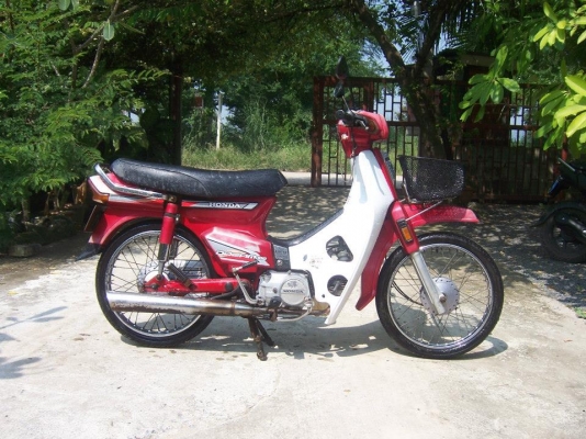 ดรีมคุรุสภาสีแดง สภาพดีมาก สวยๆเดิมๆ