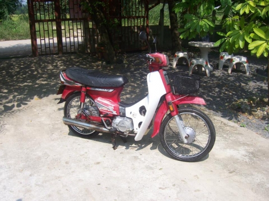 ดรีมคุรุสภาสีแดง สภาพดีมาก สวยๆเดิมๆ