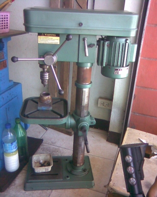 สว่านแท่น ขนาด 16 mm.ไต้หวัน ปรับองศา 3 แกน