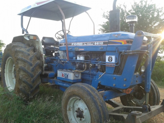 ขายรถไถ Ford 7600 เครื่อง T3 อุปกรณ์ผานหน้า 1 เพลา เอกสารเล่มทะเบียน