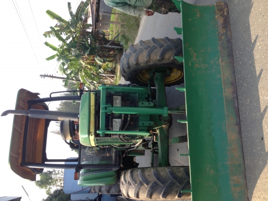ขายรถไถ John deer 6100B มีดันหน้า,ผาน3 ขายถูก พร้อมใช้งานมีทะเบียน สนใจติดต่อ 081-7233267 ขายรถไถ John deer 6100B มีดันหน้า,ผาน3 ขายถูก พร้อมใช้งานมีทะเบียน สนใจติดต่อ 081-7233267