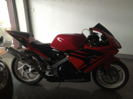 ขายแฟริ่ง RC212 ครับ