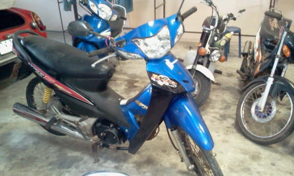 ขาย เวฟ100 เครื่องดี ทะเบียนชุดโอนพร้อม  17500