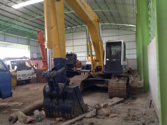 -ขายรถเเมค์โครPC-200-5สภาพพร้อมใช่งานรถอยู่ลาดบัวหลวงติดต่อเจ๊อ้อย 081-8021463   091-8875431 ตือ