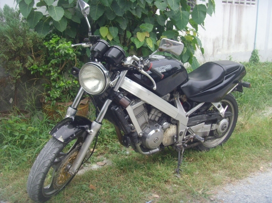 ขาย/แลก Honda bros400cc. เดิมๆ เครื่องโคตรดี  37000 ต่อรองได้ครับผม