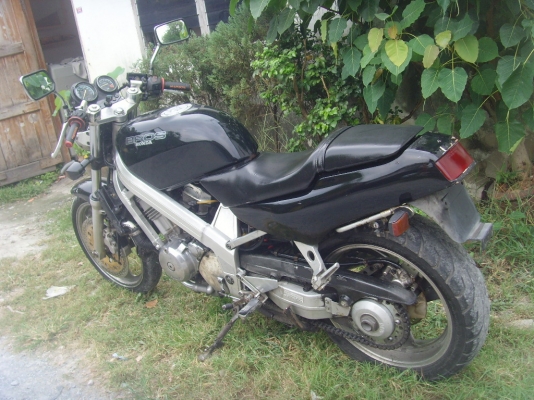 ขาย/แลก Honda bros400cc. เดิมๆ เครื่องโคตรดี  37000 ต่อรองได้ครับผม
