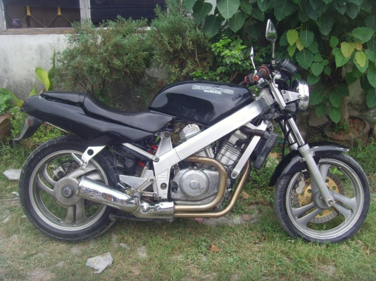 ขาย/แลก Honda bros400cc. เดิมๆ เครื่องโคตรดี  37000 ต่อรองได้ครับผม