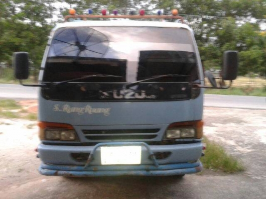 ขายหกล้อ อิซูซุ 120 ฝาขาว