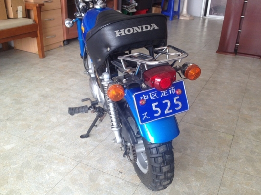ขายมอเตอร์ไซด์ Honda Money ปี 2006 สีน้ำเงิน เครื่อง 50 cc สภาพเดิมๆทั้งคัน สวยมากๆ