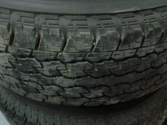 ขายแม็กซ์ VIGO พรีรันเนอร์ ขอบ15"พร้อมยาง บริดสโตน 255/70/15 ปี10  1ชุด ทำสีดำงาครบ อยู่บางปู สมุทรปราการ