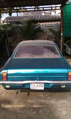 รถคลาสสิคโบราณสภาพสวย