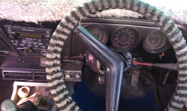 รถคลาสสิคโบราณสภาพสวย