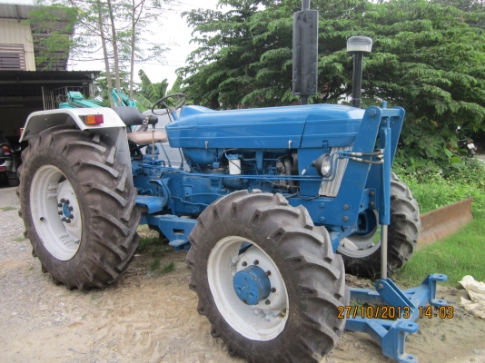 รถไถ FORD 6610 4WDปรับราคาใหม่690000บาท