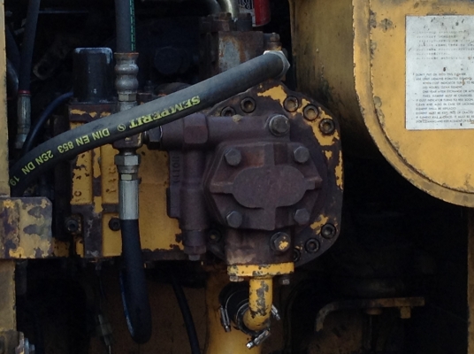 KOMUTSU PC200รุ่น5 คอนโทลยาวไฟฟ้าครบ เครื่องเดิมปั้มเดิม ซีเรียล6xxxสภาพแน่นพร้อมใช้งาน