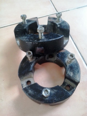 ขาย สเปเซอร์รองหัวโช๊ค 1นิ้ว1/2 1คู่ใส่ได้ ดีแม็ก -วีโก้ -ไทรทัน ราคา 1,000บาท พร้อมส่ง