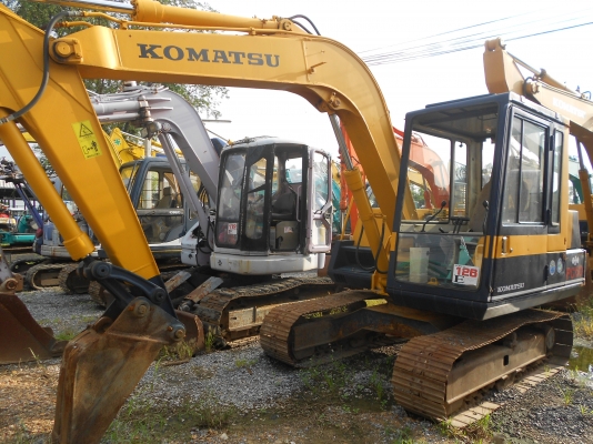 ขายค่ะขาย รถขุด KOMATSU PC60-5