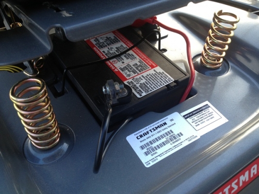 ขายรถตัดหญ้า Craftsman LT1500 เครื่อง 17.5 แรง ของใหม่