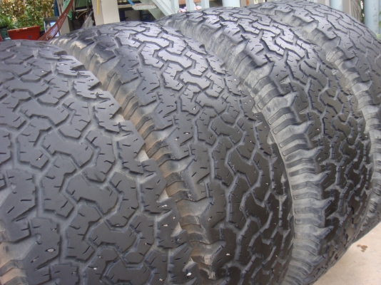 ขาย BF All-Terrain 265/75/16  ปี 10