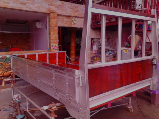 ขาย กระบะสแตนเลส ใส่ รถ 4 ล้อกกลาง