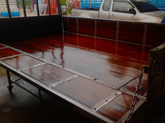 ขาย กระบะสแตนเลส ใส่ รถ 4 ล้อกกลาง