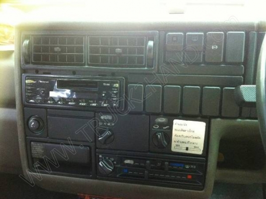 รถตู้ ยี่ห้อ FOLK SWAGEN รถตู้ ยี่ห้อ FOLK SWAGEN