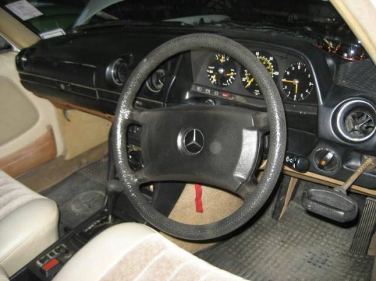 ขาย Benz 230 E  AUTOMATIC 99,000