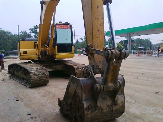 รถขุด KOMATSU PC200-7 รถสภาพใหม่กริ๊บ มีทะเบียนครบ ราคาต่อรองได้