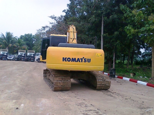 รถขุด KOMATSU PC200-7 รถสภาพใหม่กริ๊บ มีทะเบียนครบ ราคาต่อรองได้