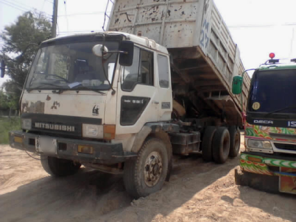 ขายรถบรรทุกสิบล้อดั๊มพ์ Mitsubishi TD เครื่อง 6D16 10 เกียร์ เบรกใหญ่ ซีเรียล 5,6&times;&times; ปี 38