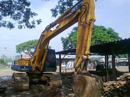 รถแบคโฮ KOBELCO SK200 M2 ตัวเดินใหญ่ มีลายหัวเจาะ