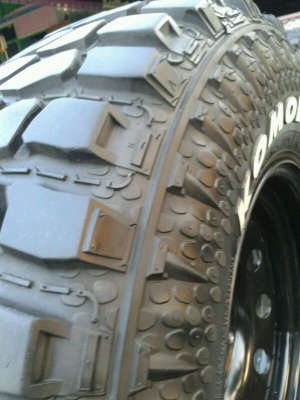 ขาย ยางMud265/75R16ปี12