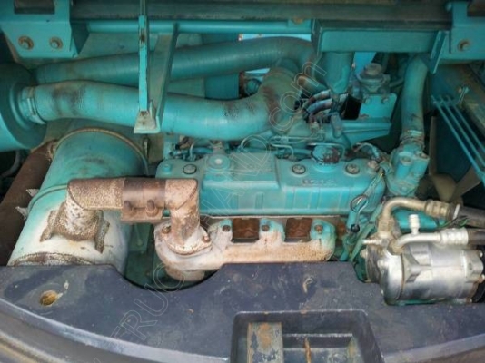 รถแบคโฮ ยี่ห้อ KOBELCO รุ่น SK75UR