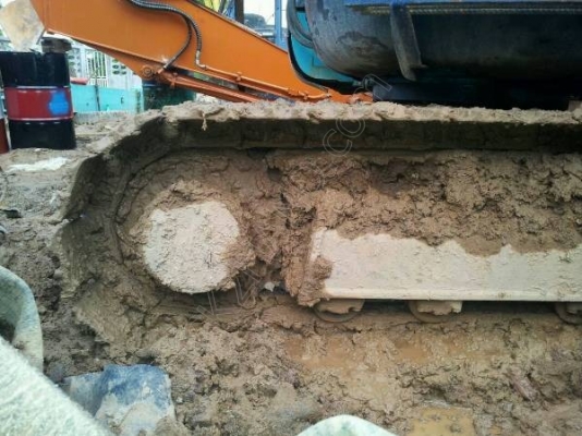 รถแบคโฮ ยี่ห้อ KOBELCO รุ่น SK75UR