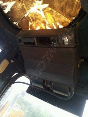 รถแบคโฮ ยี่ห้อ KOBELCO รุ่น SK75UR