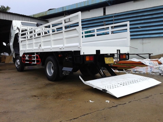 ขายรถบรรทุก6ล้อ. มิซูบิชิ ฟูโซ่ 240turbo คอมมาลเรล รถห้าง เข้าศูนย์ตลอด มีลิฟท้าย พร้อมทำงานครับ ขายรถบรรทุก6ล้อ. มิซูบิชิ ฟูโซ่ 240turbo คอมมาลเรล รถห้าง เข้าศูนย์ตลอด มีลิฟท้าย พร้อมทำงานครับ