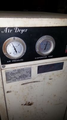 ขายปั๊มลมสกรู ฮิตาชิ 30 แรงม้าพร้อมแอร์ดายเออร์ 120,000 บาท ขายปั๊มลมสกรู ฮิตาชิ 30 แรงม้าพร้อมแอร์ดายเออร์ 120,000 บาท