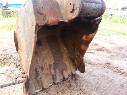 ขายด่วน บุ้ง+โตงเตง HITACHI EX 200-3