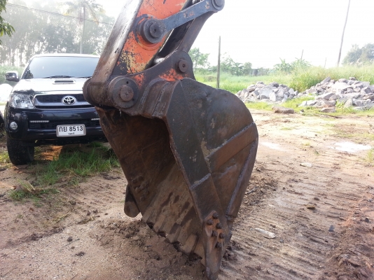 ขายด่วน บุ้ง+โตงเตง HITACHI EX 200-3