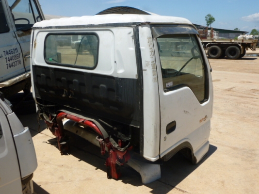 แสงฟ้าเต้นรถ///จำหน่ายหัวเก๋งเก่าญี่ปุ่น NPR กาตูนย์ สภาพสวยอุปกรณ์ครบ