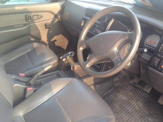 MITSUBISHI L200 STRADA GRANDIS 4Dr 2.5 MT ปี 45 เครื่องแน่นแรงดีพร้อมใช้งาน ภายในเก๋งคอนโซลสวยครบ พวงมาลัยเพาเวอร์ แอร์เย็น กระบะมีหลังคาแคร์รี่บอยครบพร้อม ช่วงล่างแน่นดี ล้อแม็ก ยางสภาพดี 4 เส้นประมาณ 70\% พร้อมใช้งาน เอกสารทะเบียนครบพร้อม ราคาต่อรองได้คร MITSUBISHI L200 STRADA GRANDIS 4Dr 2.5 MT ปี 45 เครื่องแน่นแรงดีพร้อมใช้งาน ภายในเก๋งคอนโซลสวยครบ พวงมาลัยเพาเวอร์ แอร์เย็น กระบะมีหลังคาแคร์รี่บอยครบพร้อม ช่วงล่างแน่นดี ล้อแม็ก ยางสภาพดี 4 เส้นประมาณ 70\% พร้อมใช้งาน เอกสารทะเบียนครบพร้อม ราคาต่อรองได้คร