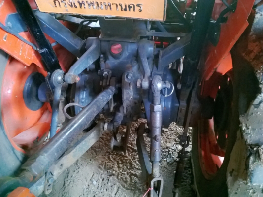 ขายรถไถนาคูโบต้า L3408  มีใบมีดดันดินและผานบุกเบิก3*22 สภาพใหม่พร้อมใช้งานครับ