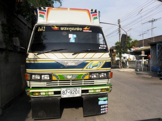 ขายด่วน รถบรรทุก 6 ล้อ HINO KM779/117 แรง 400000 บาท