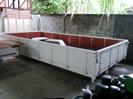 กระบะคาร์โก้ 6 ล้อ HINO ยาว 4.30 เมตร