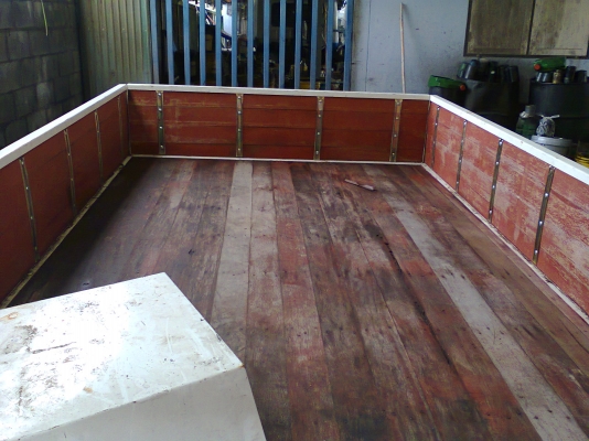 กระบะคาร์โก้ 6 ล้อ HINO ยาว 4.30 เมตร