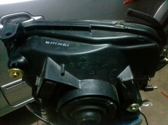 ขายถูกโคมไฟหน้าสตาด้าแต่ง สภาพใหม่