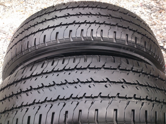 ขายยาง MICHELIN XCD 215R15 ยางสัปดาห์ที่20 ปี13 ดอกลึกสวยนื่มเท่ากัน 1 คู่