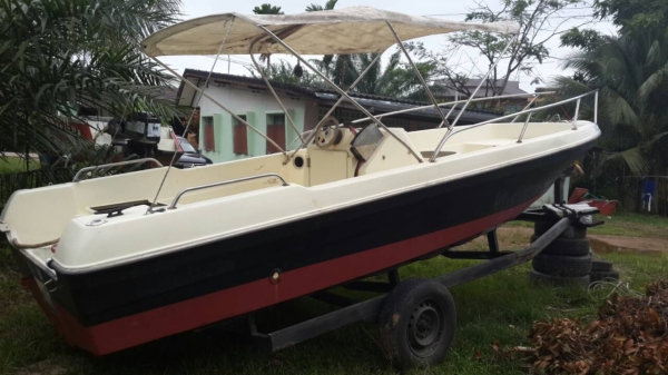 ขายด่วน เรือเร็ว